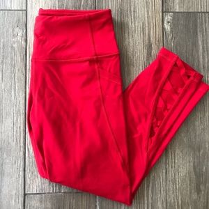 Victoria’s Secret Red Crops Small